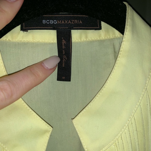 *2 for $25* BCBGMaxAzria yellow blouse - Picture 4 of 7